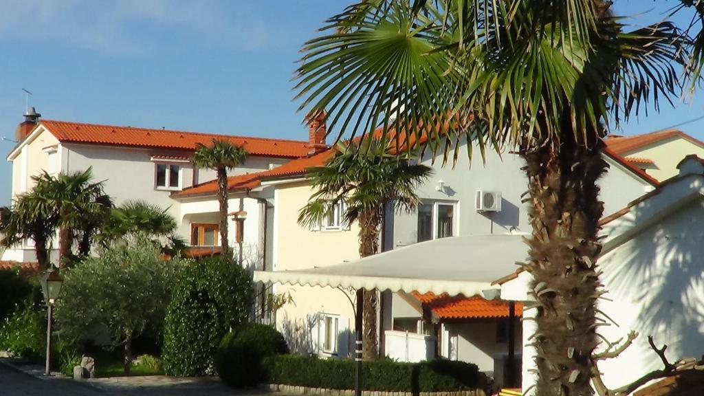 מאלינסקה Villa Palma מראה חיצוני תמונה